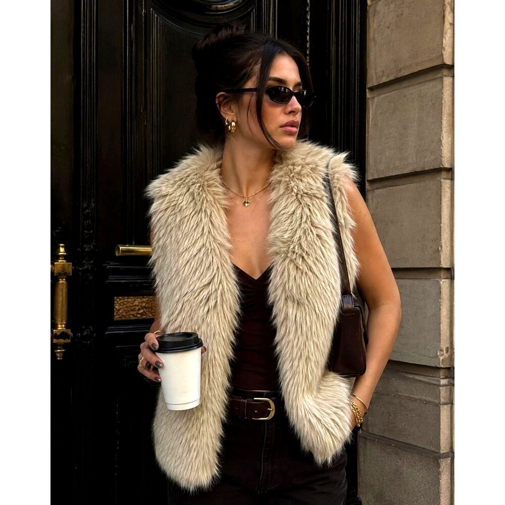 GAP furry jacket vest mob wife faux fur fring fuzzy old money winter women S
